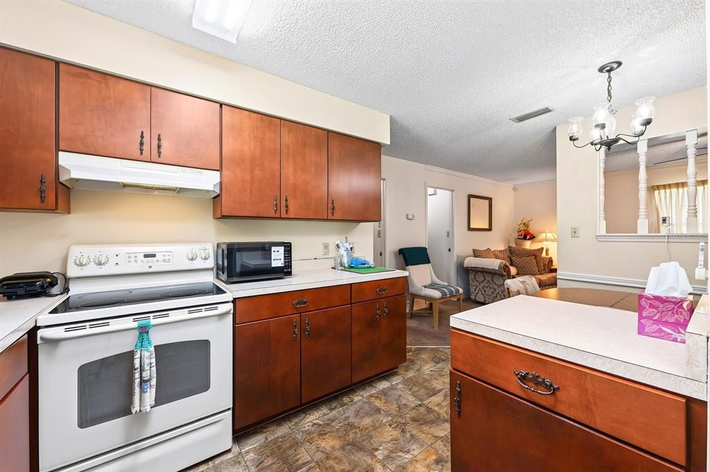 En Venta: $185,000 (2 camas, 2 baños, 1120 Pies cuadrados)
