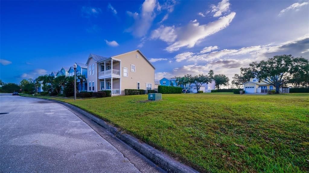 For Sale: $84,000 (0.11 acres)