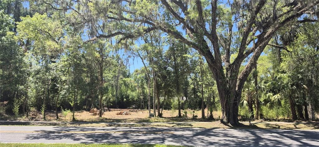 En Venta: $70,000 (0.45 acres)