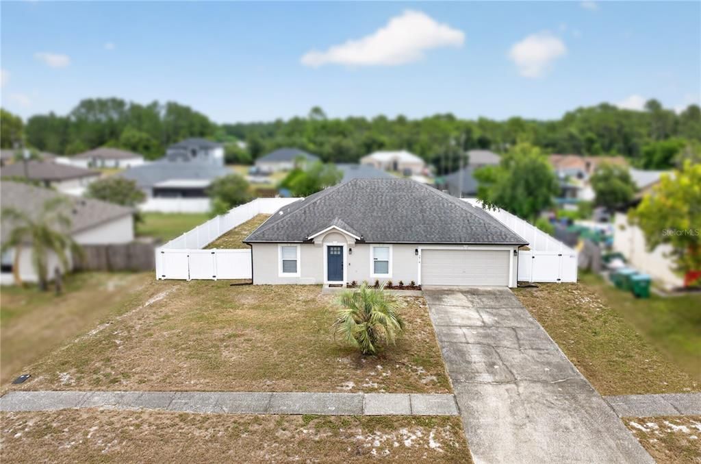 На продажу: $329,900 (3 спален, 2 ванн, 1367 Квадратных фут)