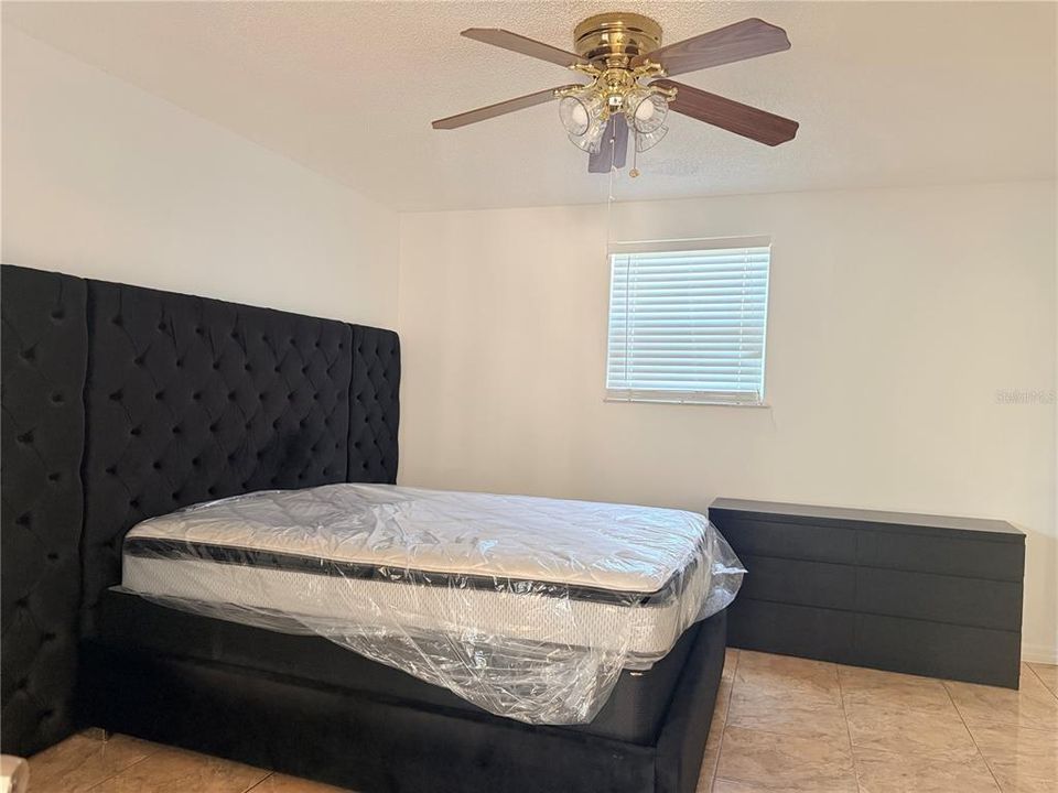For Rent: $2,500 (4 beds, 2 baths, 1520 Square Feet)
