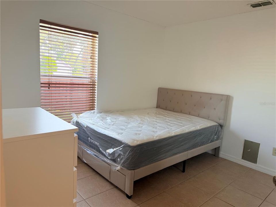 For Rent: $2,500 (4 beds, 2 baths, 1520 Square Feet)