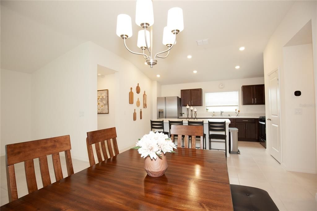 For Sale: $329,000 (3 beds, 2 baths, 1491 Square Feet)
