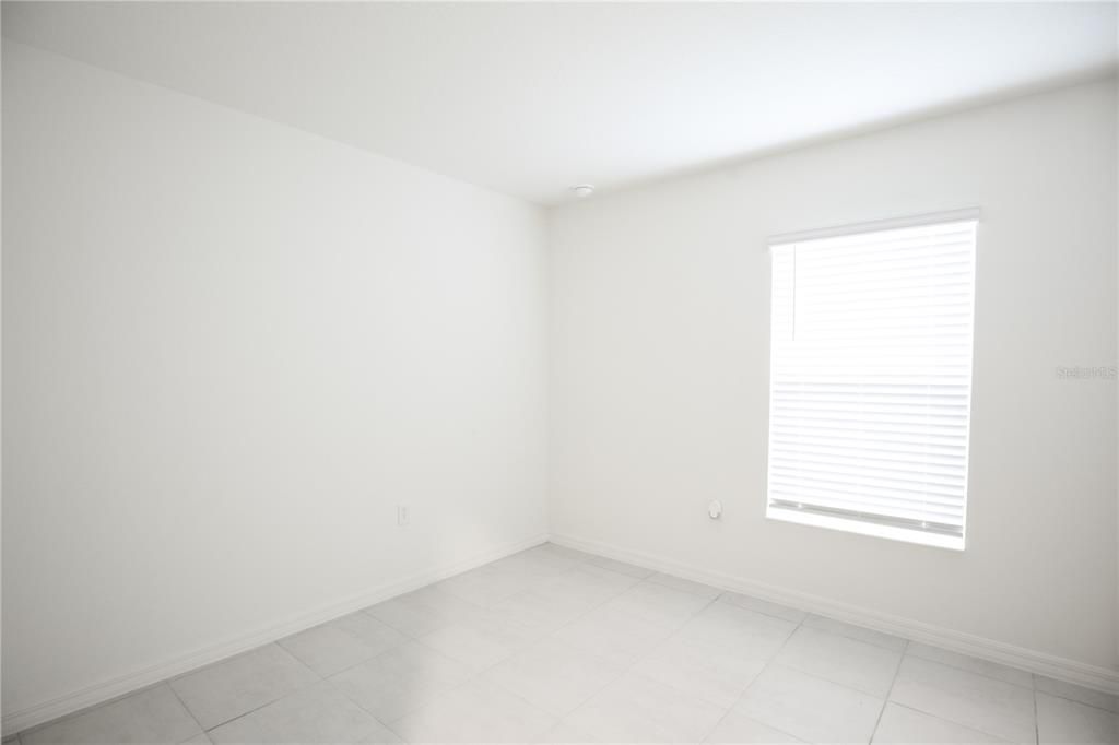 For Sale: $329,000 (3 beds, 2 baths, 1491 Square Feet)