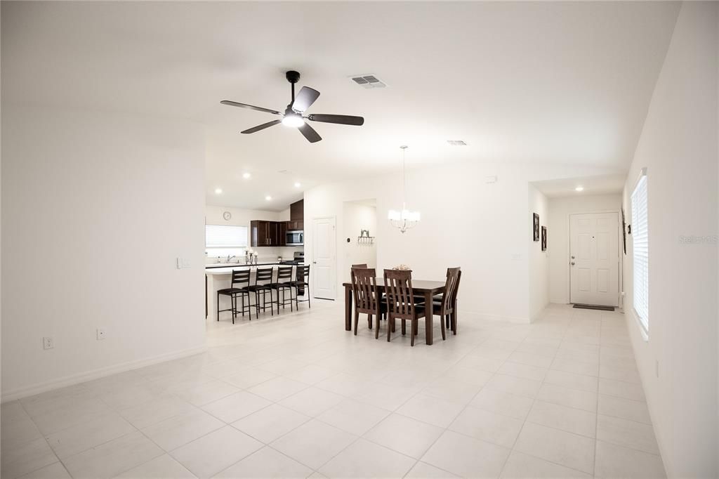 For Sale: $329,000 (3 beds, 2 baths, 1491 Square Feet)