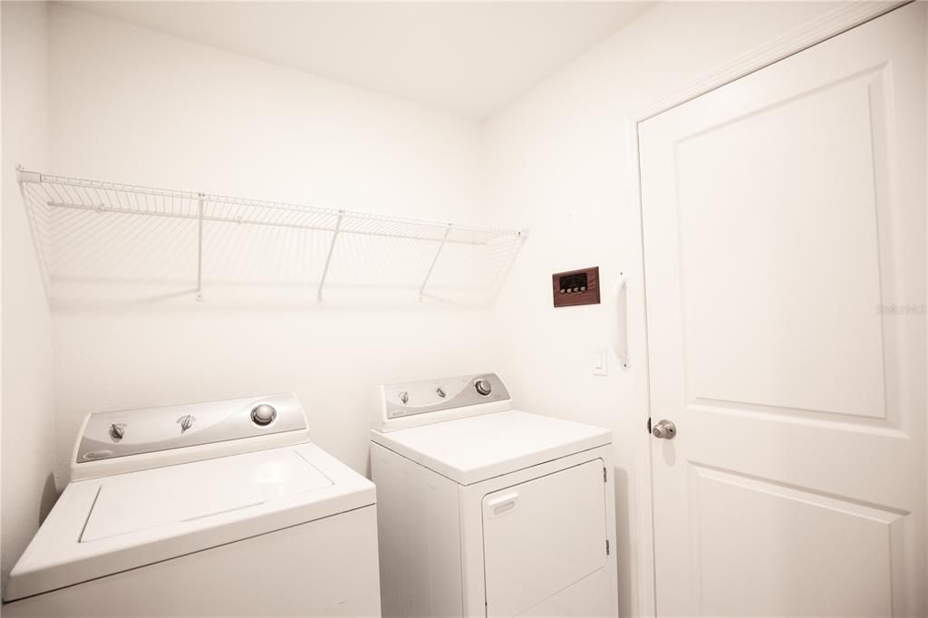 For Sale: $329,000 (3 beds, 2 baths, 1491 Square Feet)