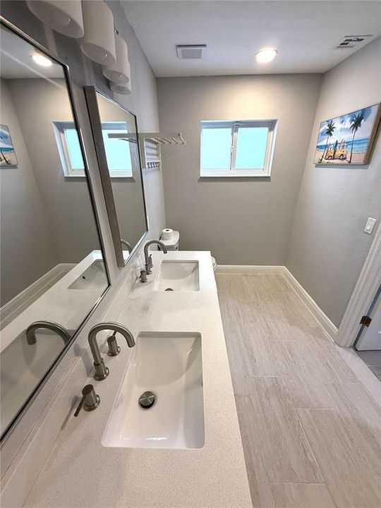 For Sale: $765,000 (4 beds, 3 baths, 1797 Square Feet)