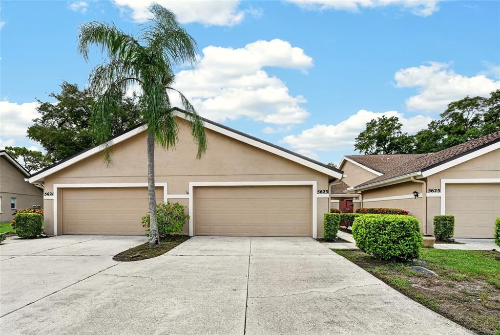 For Rent: $2,100 (2 beds, 2 baths, 1090 Square Feet)