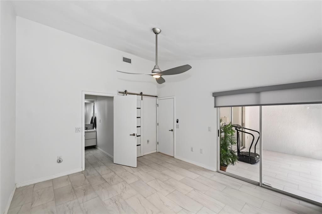 For Rent: $2,100 (2 beds, 2 baths, 1090 Square Feet)