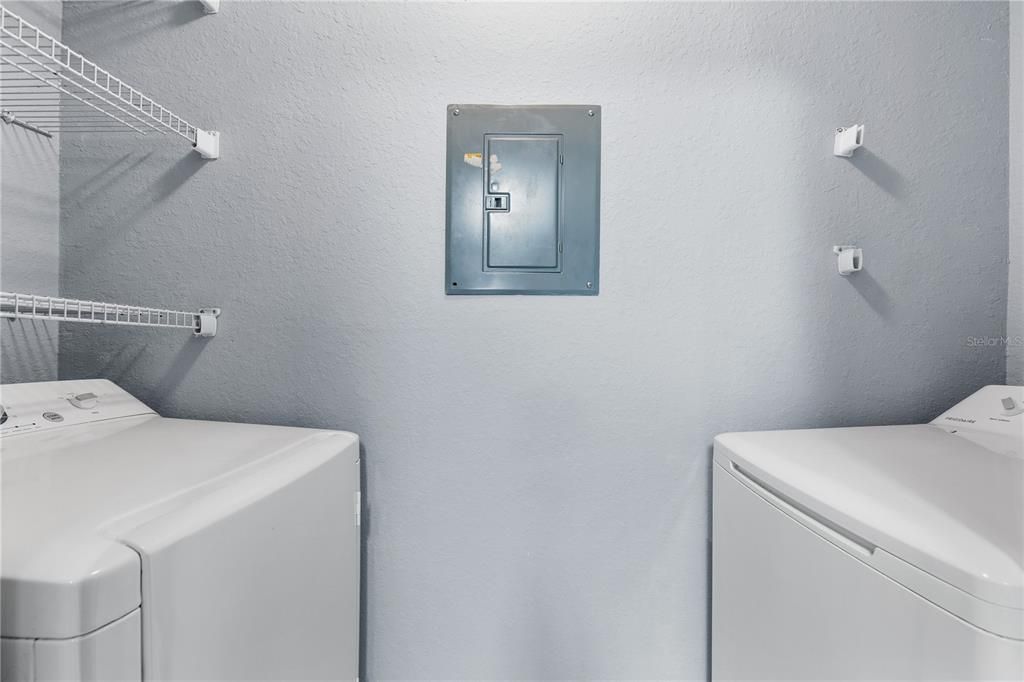 For Sale: $237,990 (3 beds, 2 baths, 1193 Square Feet)
