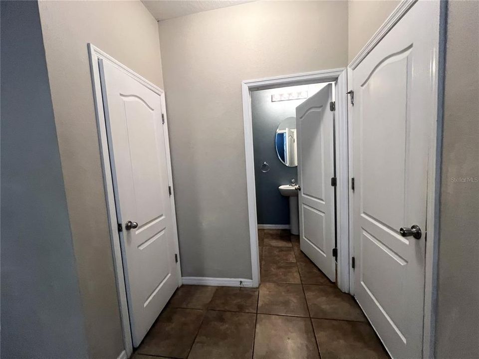 For Sale: $305,000 (3 beds, 2 baths, 1897 Square Feet)
