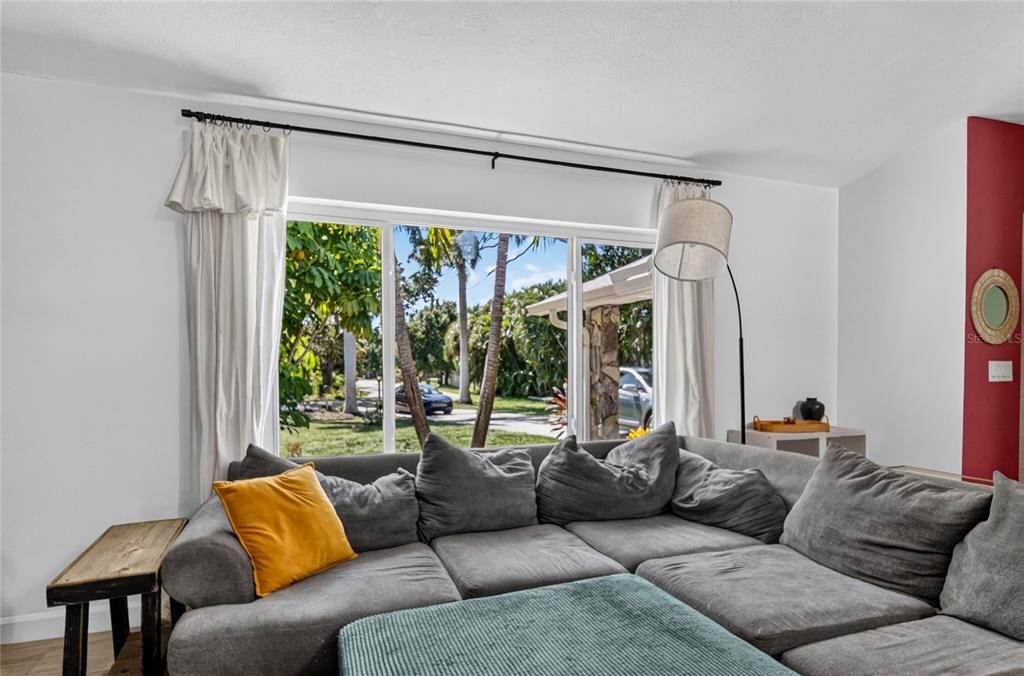For Sale: $769,500 (3 beds, 2 baths, 2153 Square Feet)
