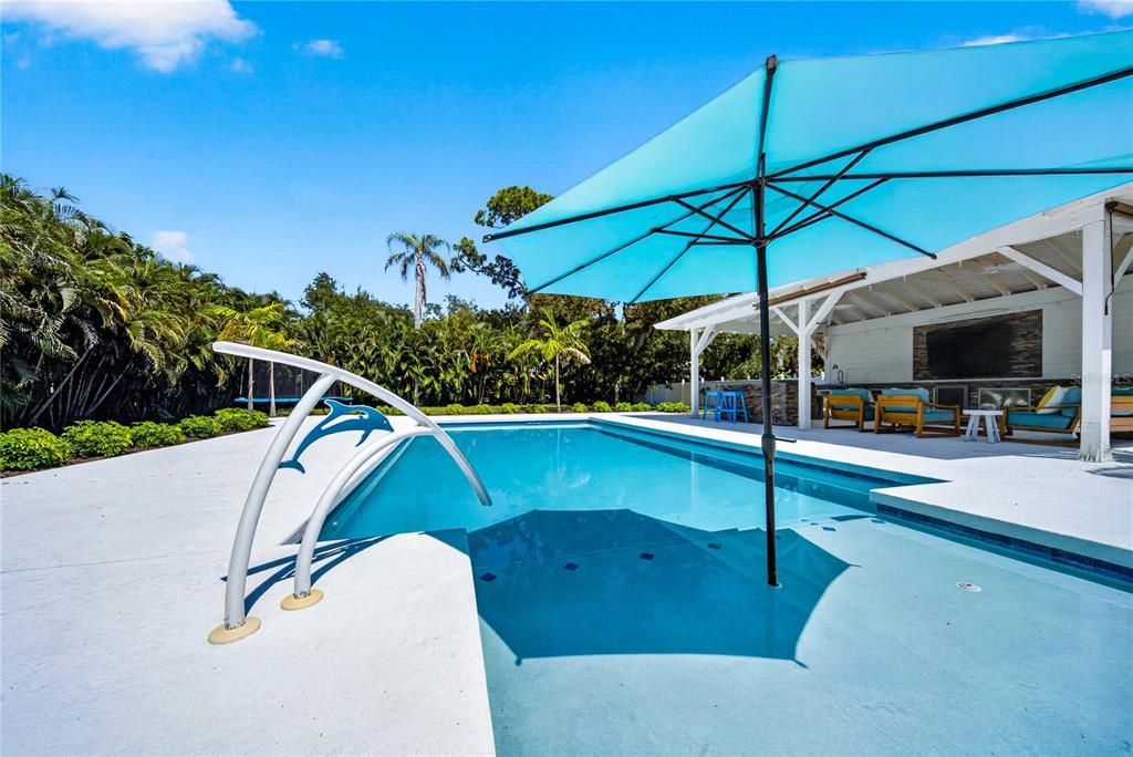For Sale: $769,500 (3 beds, 2 baths, 2153 Square Feet)