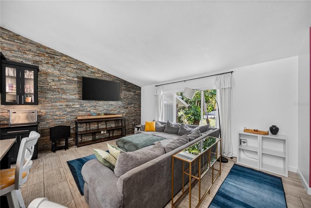 For Sale: $769,500 (3 beds, 2 baths, 2153 Square Feet)