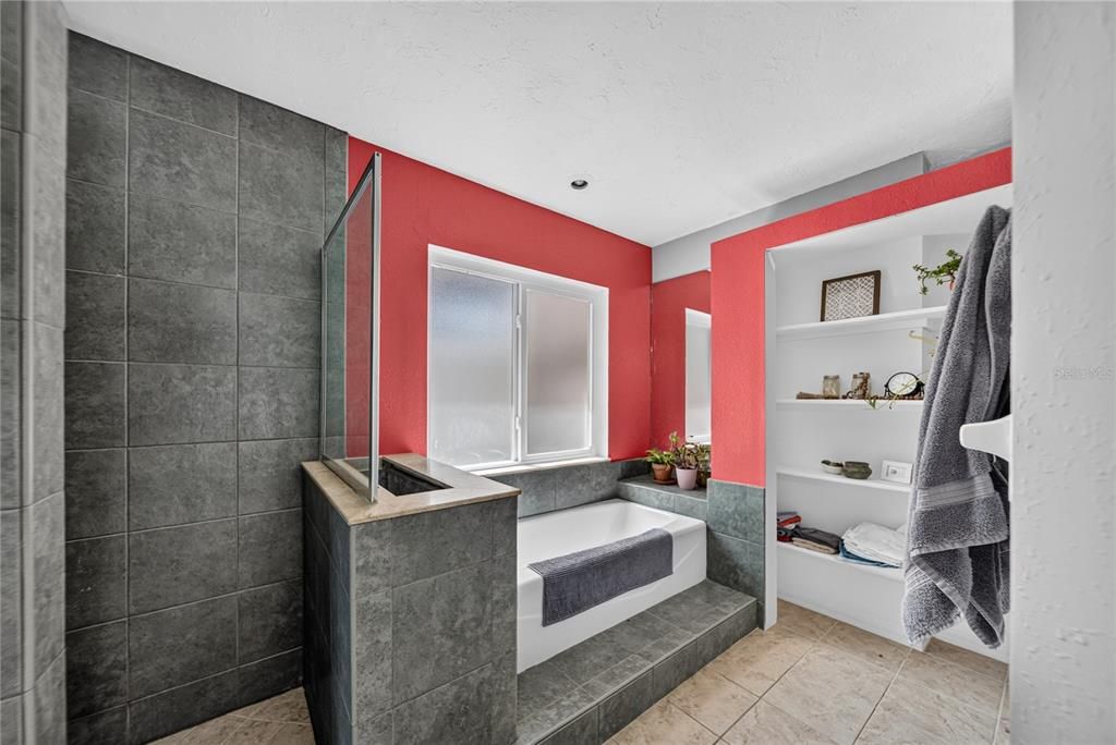 For Sale: $769,500 (3 beds, 2 baths, 2153 Square Feet)
