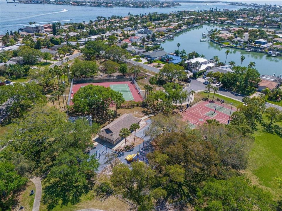 En Venta: $812,000 (3 camas, 2 baños, 1590 Pies cuadrados)