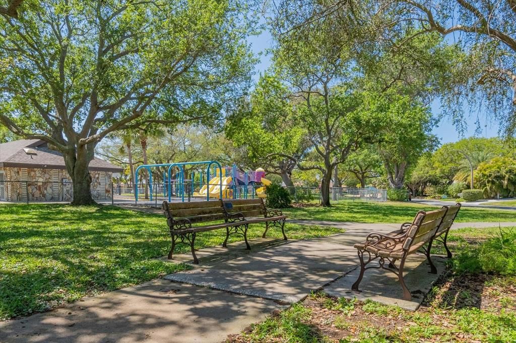 En Venta: $812,000 (3 camas, 2 baños, 1590 Pies cuadrados)
