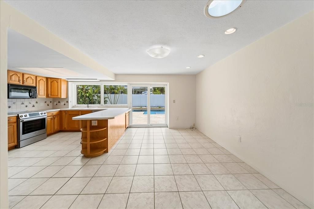 En Venta: $812,000 (3 camas, 2 baños, 1590 Pies cuadrados)