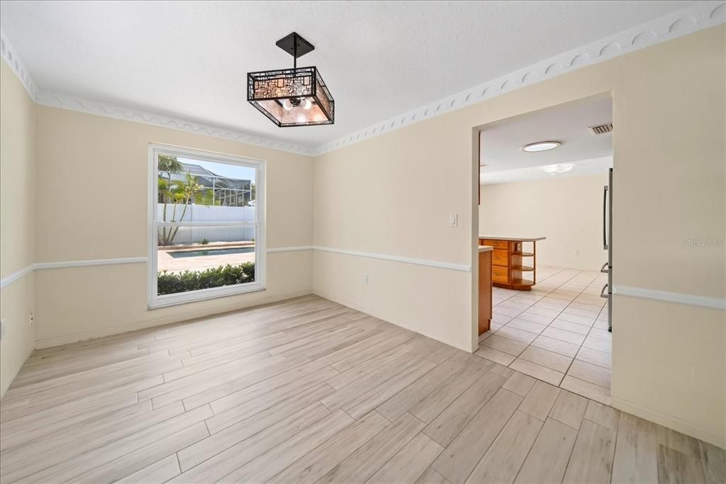 En Venta: $812,000 (3 camas, 2 baños, 1590 Pies cuadrados)