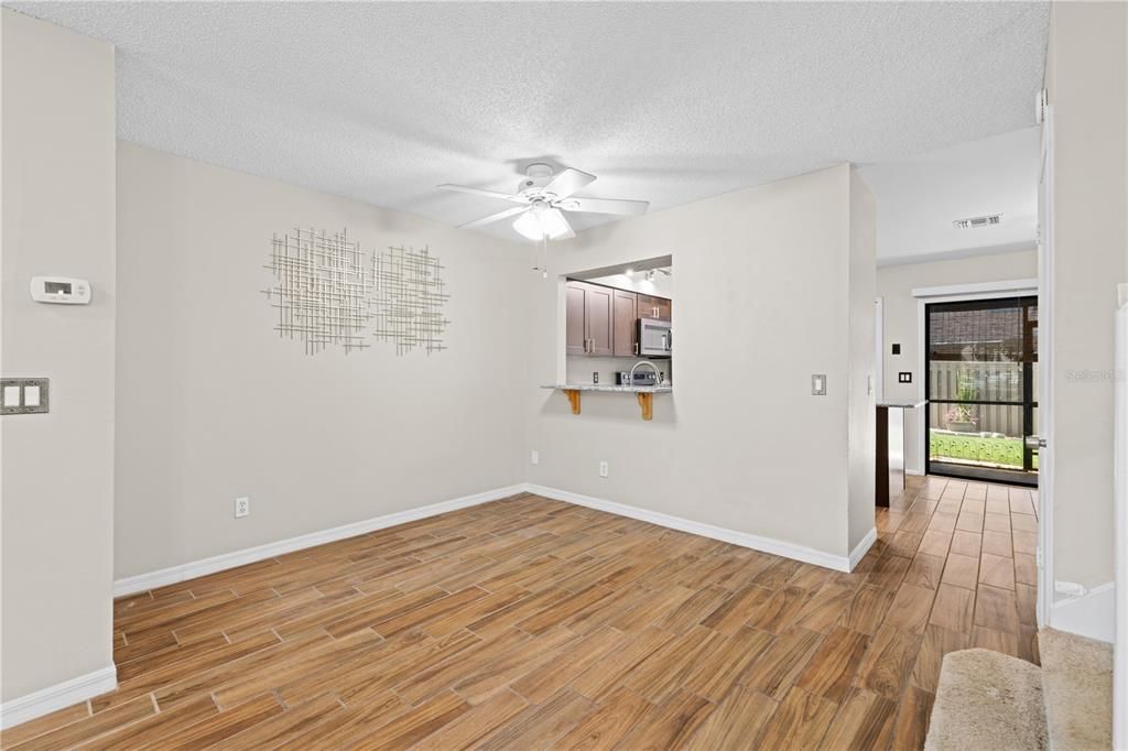 For Rent: $2,150 (3 beds, 2 baths, 1344 Square Feet)