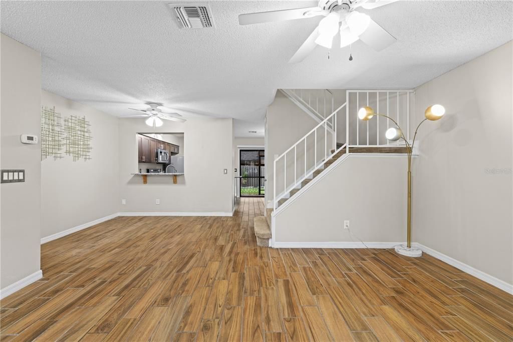 For Rent: $2,150 (3 beds, 2 baths, 1344 Square Feet)