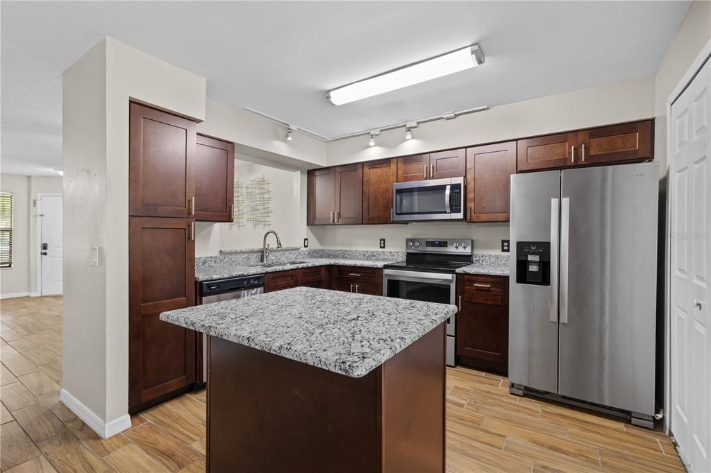 For Rent: $2,150 (3 beds, 2 baths, 1344 Square Feet)