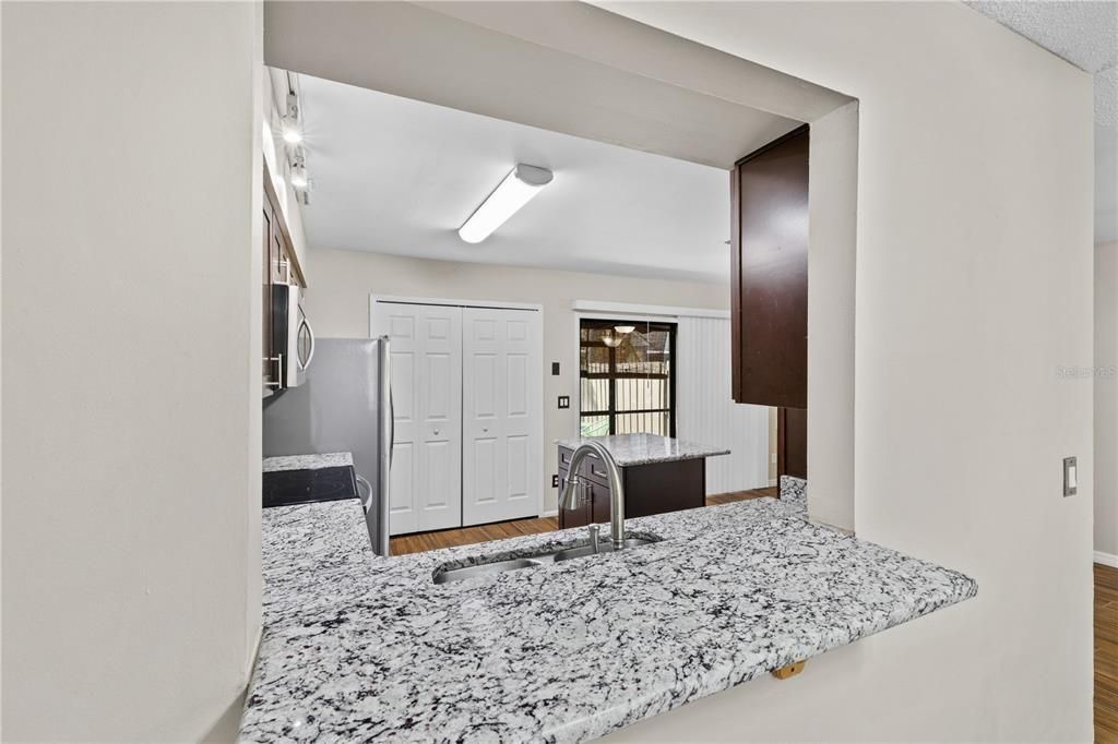 For Rent: $2,150 (3 beds, 2 baths, 1344 Square Feet)