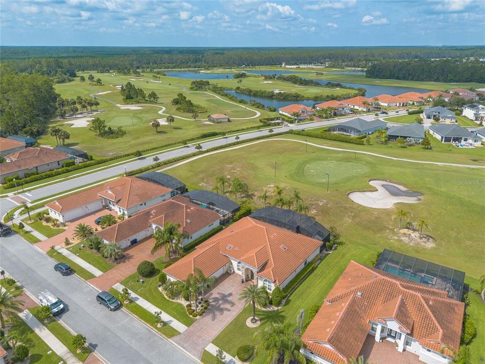 En Venta: $1,099,000 (3 camas, 3 baños, 2866 Pies cuadrados)