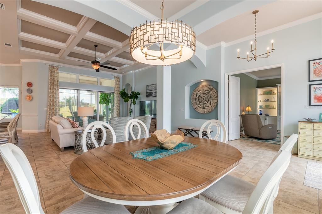 En Venta: $1,099,000 (3 camas, 3 baños, 2866 Pies cuadrados)