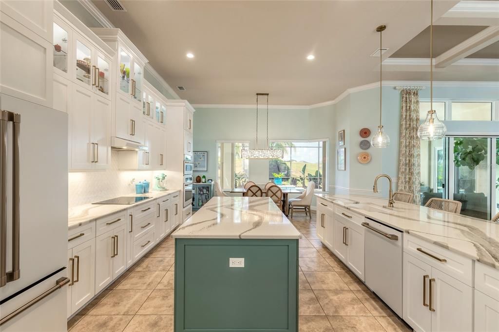 En Venta: $1,099,000 (3 camas, 3 baños, 2866 Pies cuadrados)
