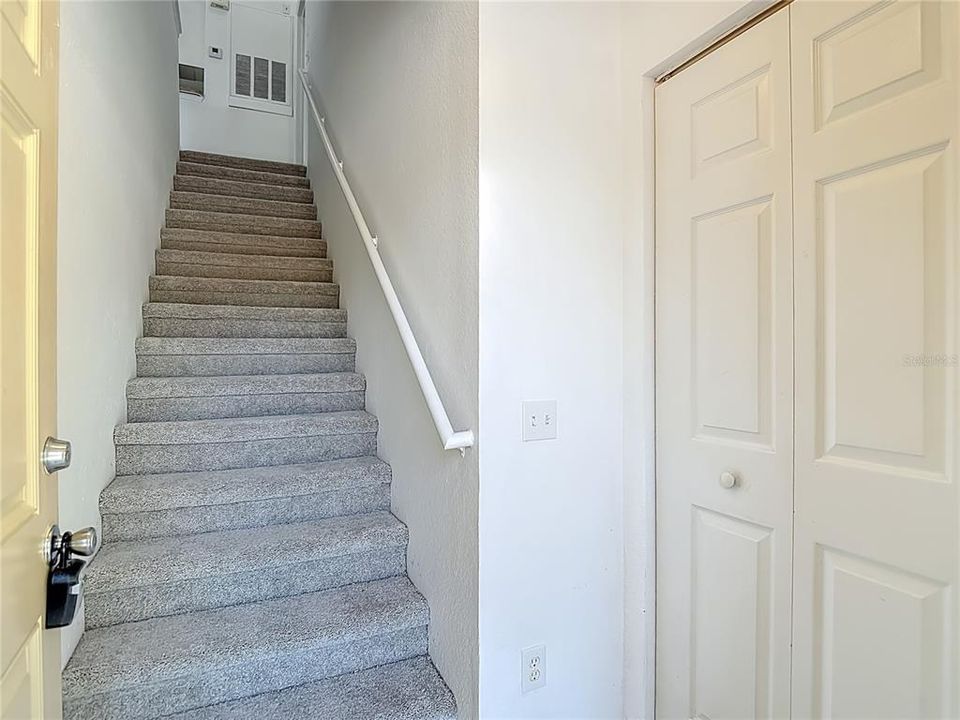 В аренду: $1,700 (3 спален, 2 ванн, 1325 Квадратных фут)
