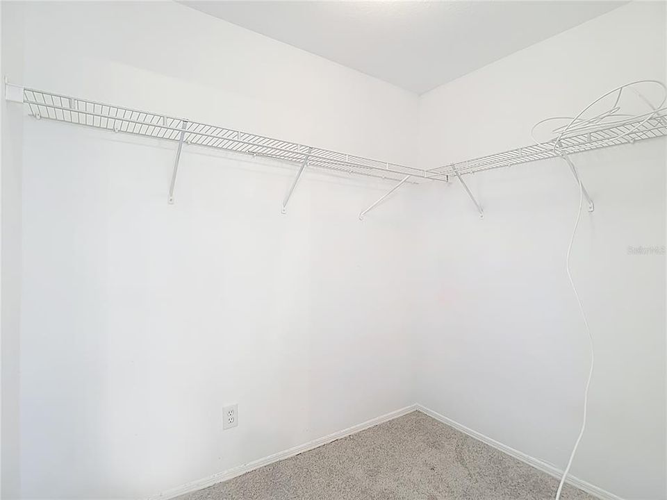 В аренду: $1,700 (3 спален, 2 ванн, 1325 Квадратных фут)