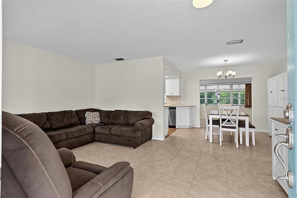 For Sale: $485,000 (3 beds, 2 baths, 1488 Square Feet)