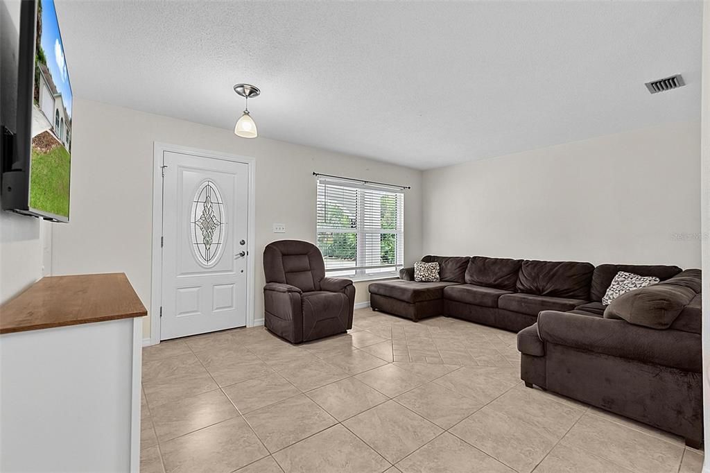 For Sale: $485,000 (3 beds, 2 baths, 1488 Square Feet)