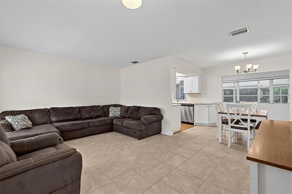 For Sale: $485,000 (3 beds, 2 baths, 1488 Square Feet)