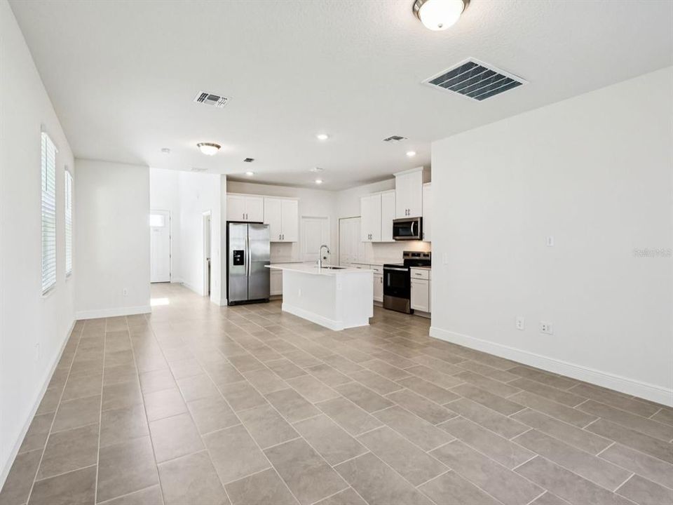 For Sale: $480,000 (4 beds, 2 baths, 2082 Square Feet)