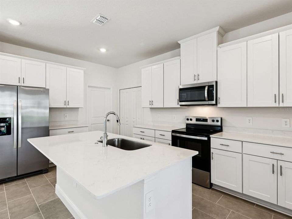 For Sale: $490,000 (4 beds, 2 baths, 2082 Square Feet)