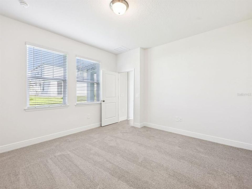 For Sale: $490,000 (4 beds, 2 baths, 2082 Square Feet)
