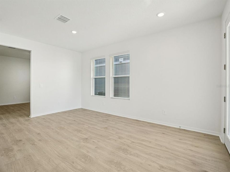 For Sale: $395,000 (4 beds, 2 baths, 2011 Square Feet)