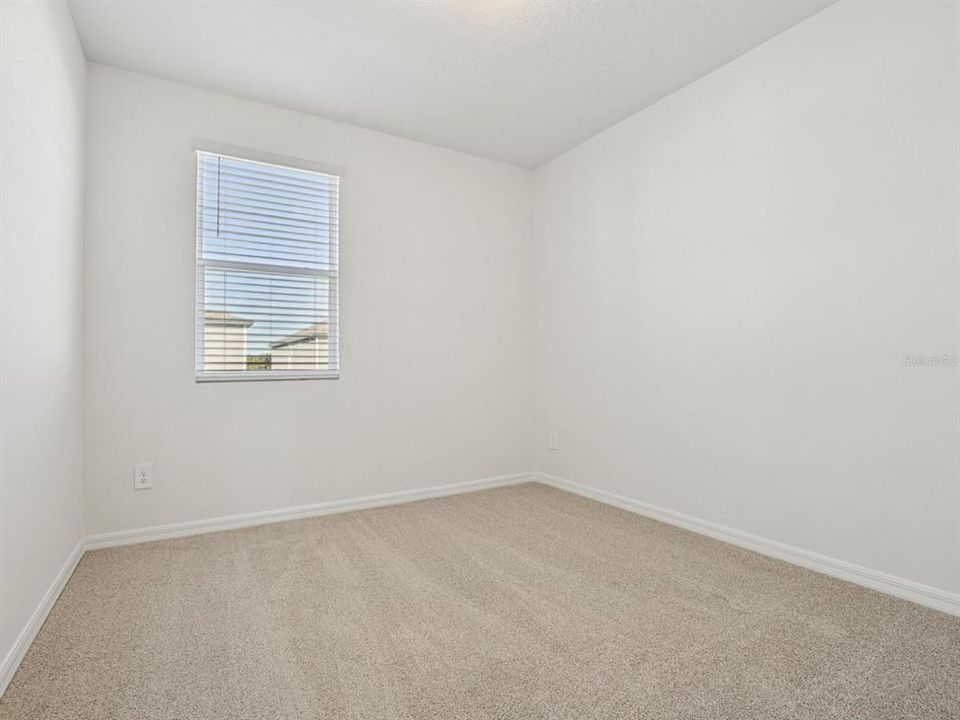 For Sale: $395,000 (4 beds, 2 baths, 2011 Square Feet)
