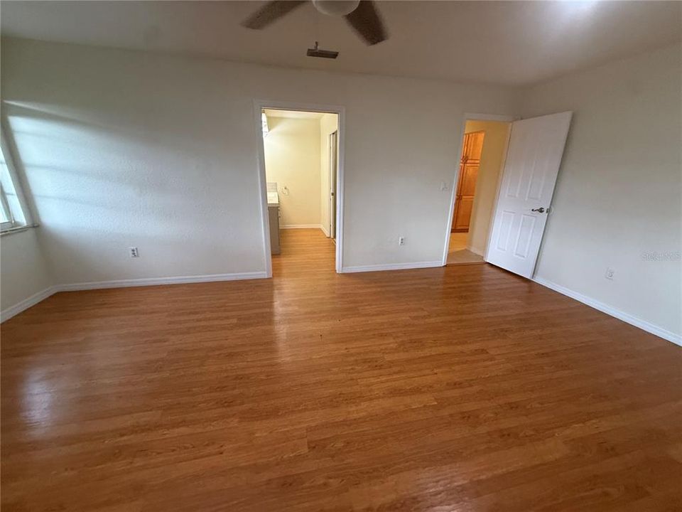В аренду: $2,200 (3 спален, 2 ванн, 2100 Квадратных фут)