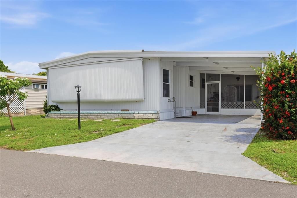 For Sale: $179,000 (2 beds, 2 baths, 1248 Square Feet)