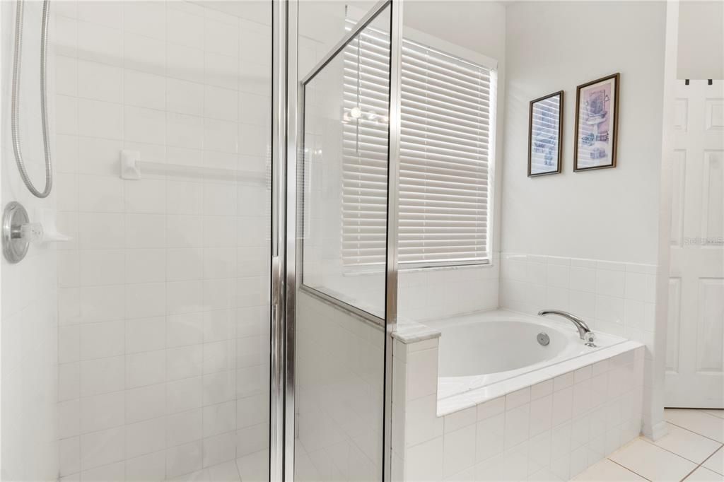 En Venta: $330,000 (3 camas, 2 baños, 1615 Pies cuadrados)