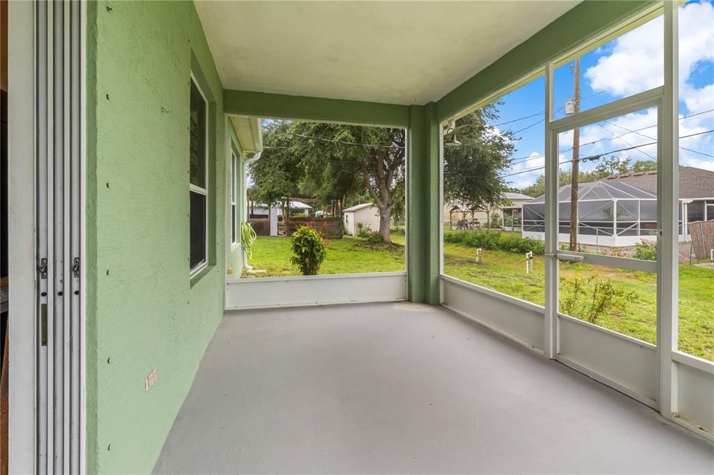 En Venta: $330,000 (3 camas, 2 baños, 1615 Pies cuadrados)