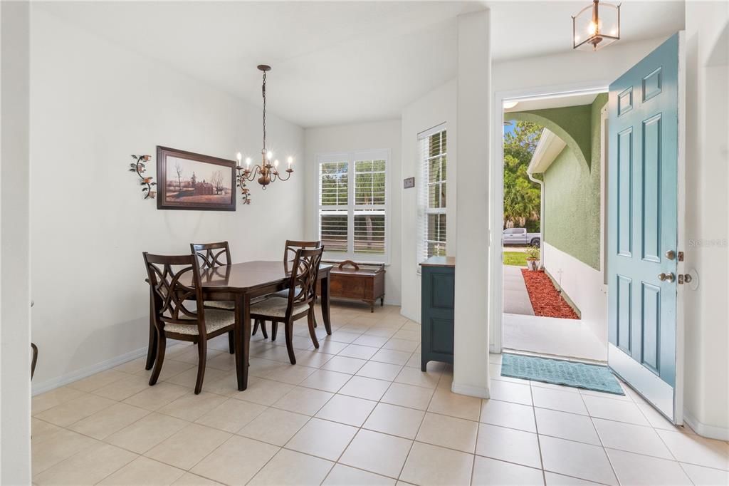 En Venta: $330,000 (3 camas, 2 baños, 1615 Pies cuadrados)