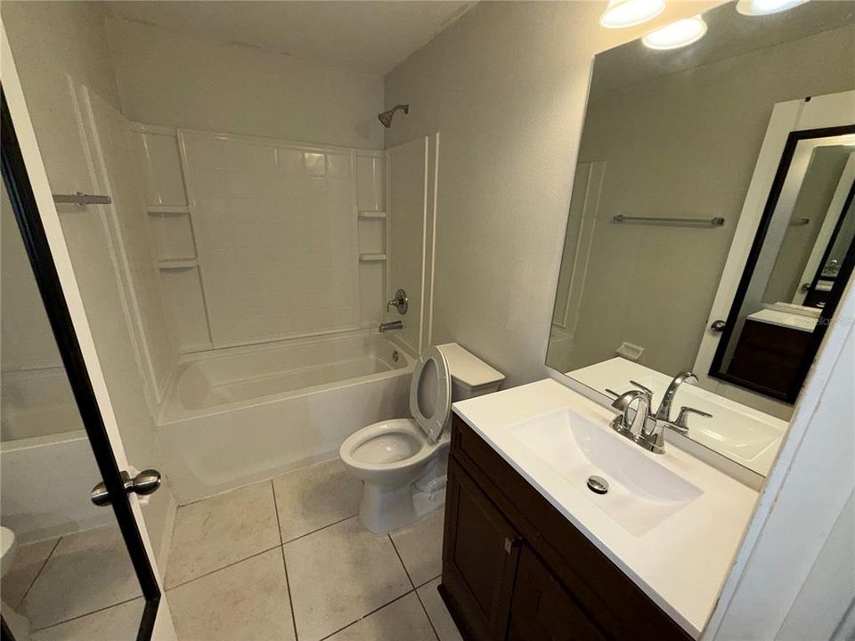 На продажу: $189,000 (3 спален, 2 ванн, 1363 Квадратных фут)