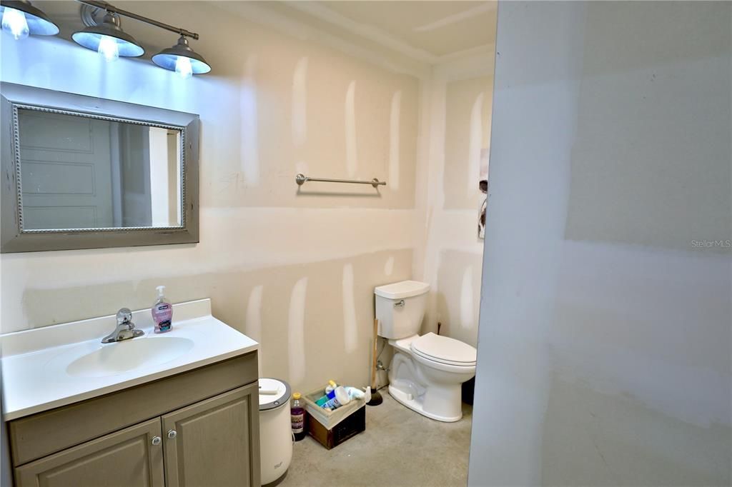 En Venta: $1,499,000 (3 camas, 2 baños, 2210 Pies cuadrados)