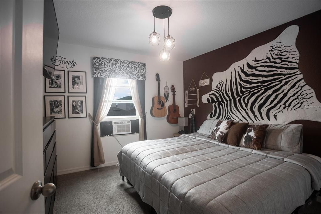 For Rent: $2,300 (3 beds, 2 baths, 1580 Square Feet)