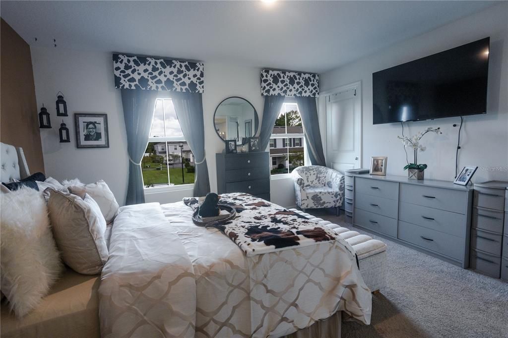 For Rent: $2,300 (3 beds, 2 baths, 1580 Square Feet)
