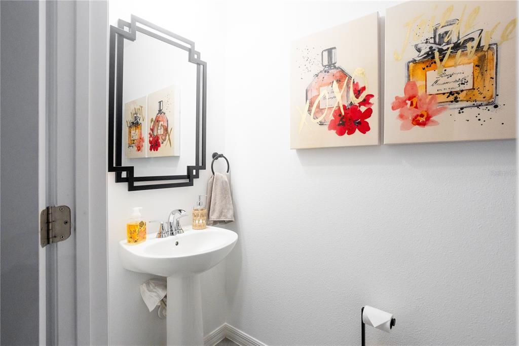 For Rent: $2,300 (3 beds, 2 baths, 1580 Square Feet)